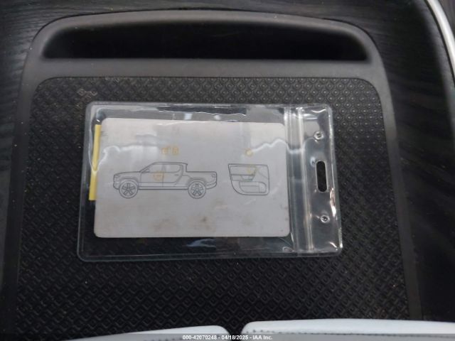 2023 RIVIAN R1T 7FCTGBAA4PN028189 Photo 10