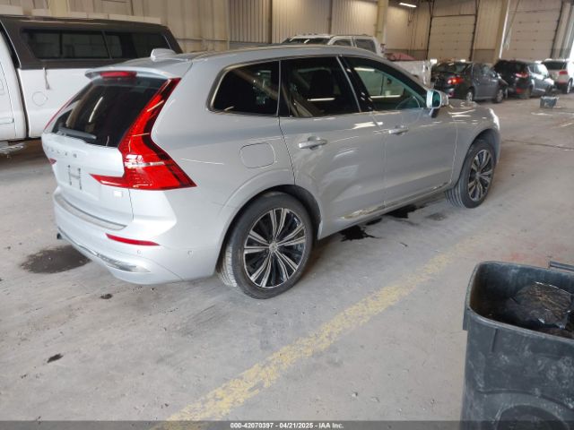 2022 VOLVO XC60 RECHARGE PLUG-IN HYBRID YV4H60DL4N1050159 Photo 3