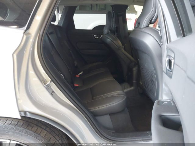 2022 VOLVO XC60 RECHARGE PLUG-IN HYBRID YV4H60DL4N1050159 Photo 7