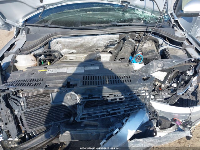 WVGAV7AXXJK003077 Volkswagen Tiguan Limited 2.0t