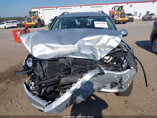 WVGAV7AXXJK003077 Volkswagen Tiguan Limited 2.0t