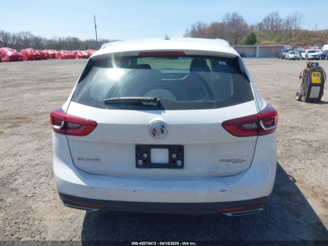 W04GU8SX8J1066748 Buick Regal Tourx Preferred