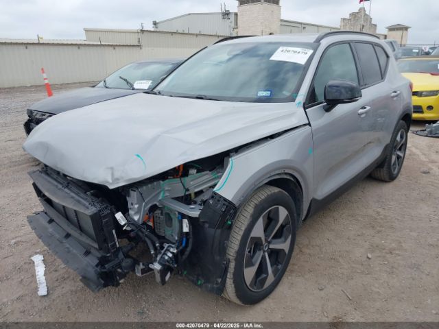 2024 VOLVO XC40 YV4L12UK9R2309479 Photo 1