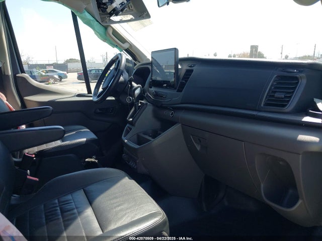 1FBAX9CG0NKA12310 Ford Transit-350 Passenger Van Xlt
