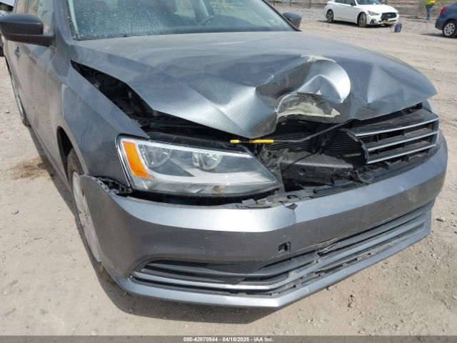 3VW2K7AJXFM421889 Volkswagen Jetta 2.0l S