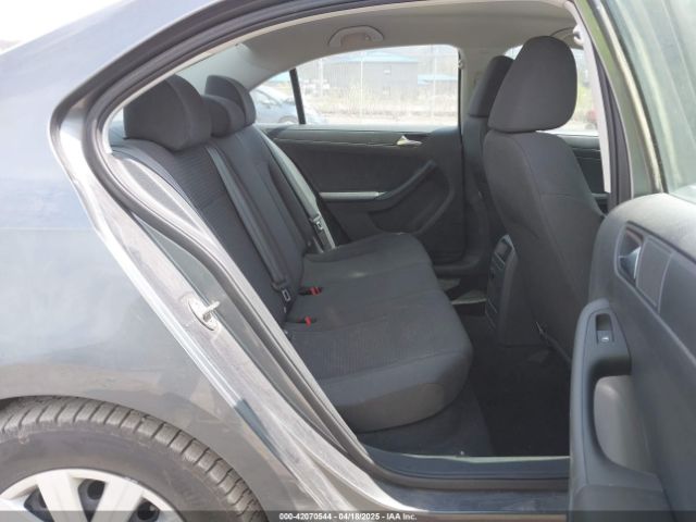 3VW2K7AJXFM421889 Volkswagen Jetta 2.0l S