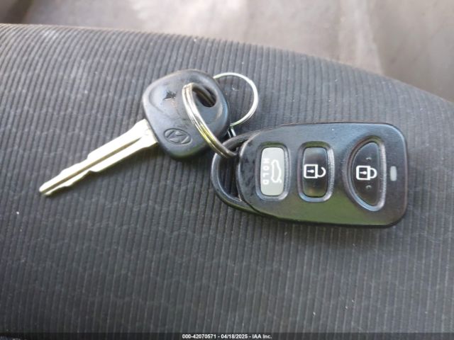 5NPD84LF1JH302368 Hyundai ELANTRA SEL