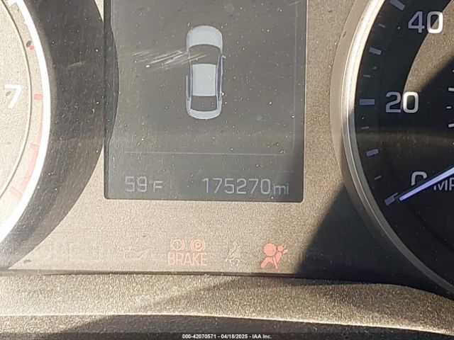 5NPD84LF1JH302368 Hyundai ELANTRA SEL