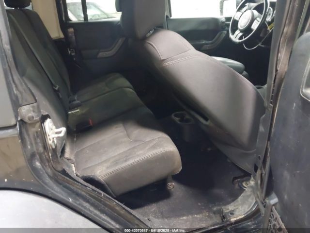 1C4BJWDG6FL533882 Jeep Wrangler Unlimited Sport