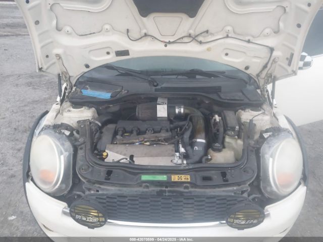 2009 MINI COOPER S CLUBMAN WMWMM33589TP72575 Photo 9