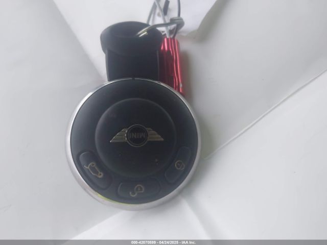 2009 MINI COOPER S CLUBMAN WMWMM33589TP72575 Photo 10