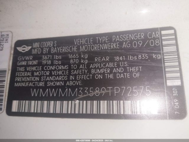 2009 MINI COOPER S CLUBMAN WMWMM33589TP72575 Photo 8