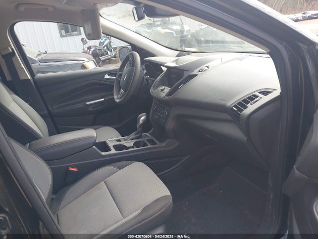 1FMCU9GD9KUA66116 Ford ESCAPE SE