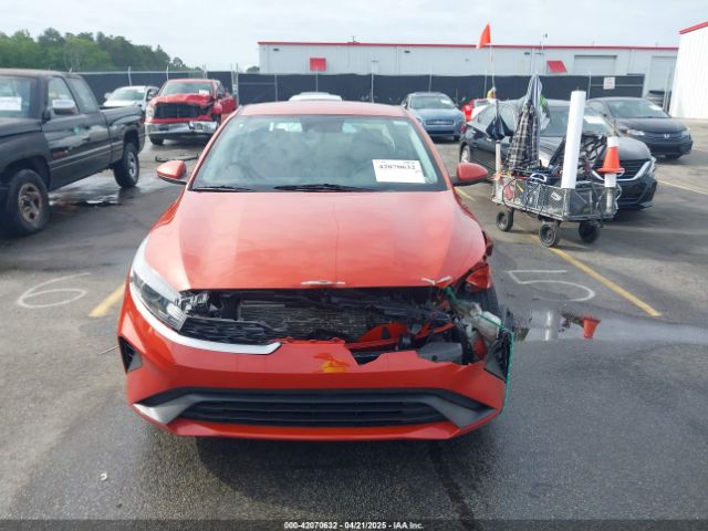3KPF24AD9PE509308 KIA Forte Lxs