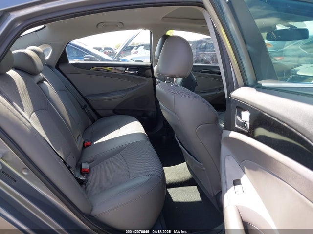 5NPEC4AC7EH922630 Hyundai SONATA SE