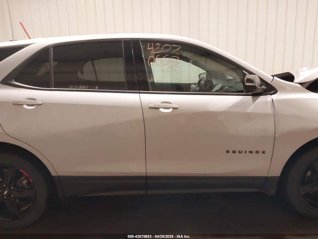 2GNAXVEX6K6212163 Chevrolet EQUINOX LT