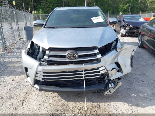 5TDYZRFH3JS252415 Toyota Highlander Limited