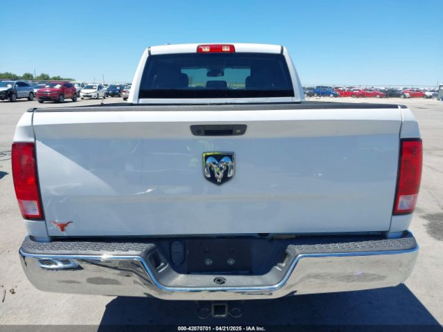 1C6RR6FT8JS315580 RAM 1500 Tradesman  4x2 6'4 Box
