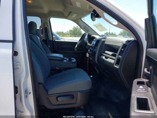 1C6RR6FT8JS315580 RAM 1500 Tradesman  4x2 6'4 Box