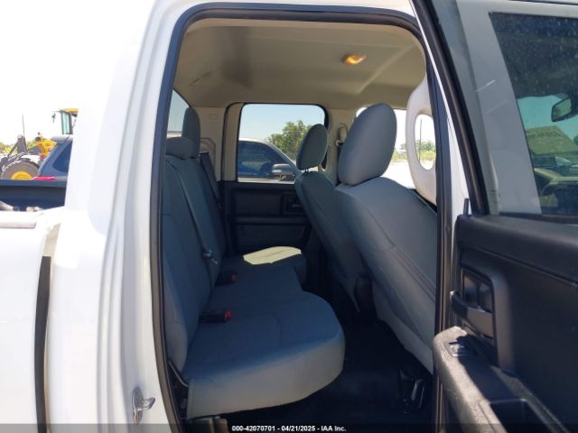 1C6RR6FT8JS315580 RAM 1500 Tradesman  4x2 6'4 Box