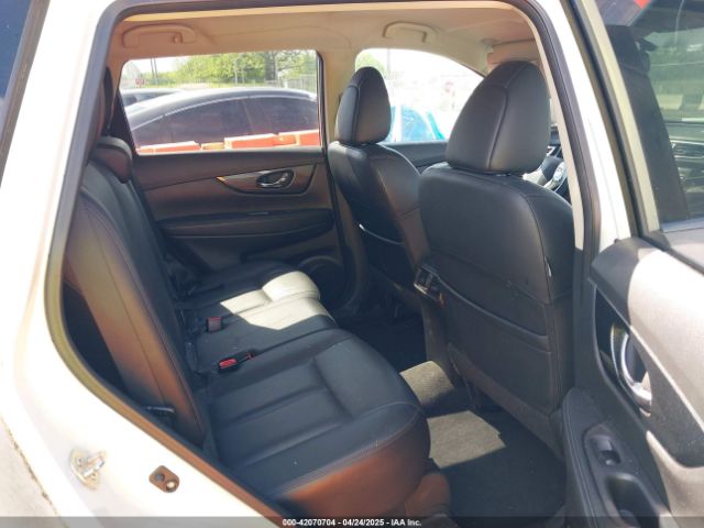 5N1AT2MV8FC823548 Nissan Rogue Sl
