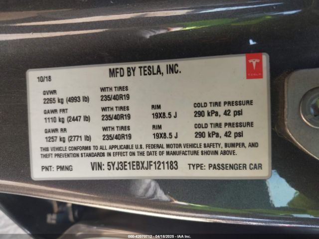 5YJ3E1EBXJF121183 Tesla Model 3 Long Range/performance