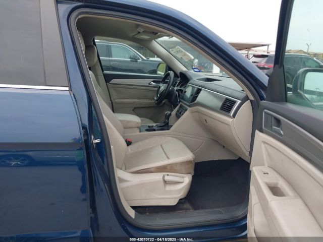 2018 VOLKSWAGEN ATLAS 1V2KR2CA4JC532476 Photo 4