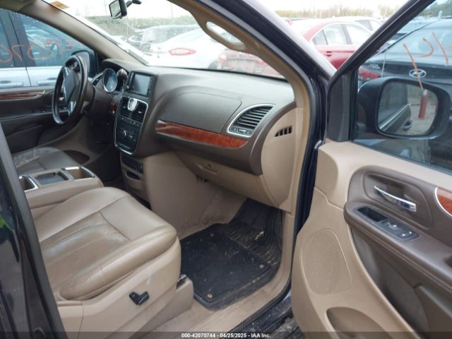 2011 CHRYSLER TOWN & COUNTRY 2A4RR8DG8BR645498 Photo 4