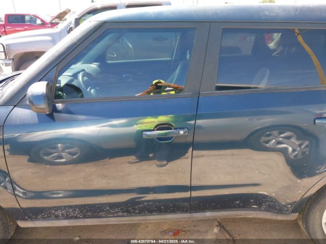 KNDJP3A53H7425226 KIA SOUL +