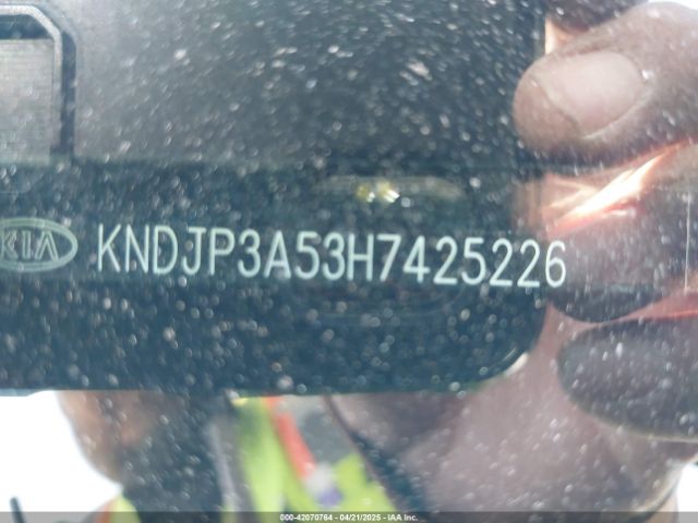 KNDJP3A53H7425226 KIA SOUL +