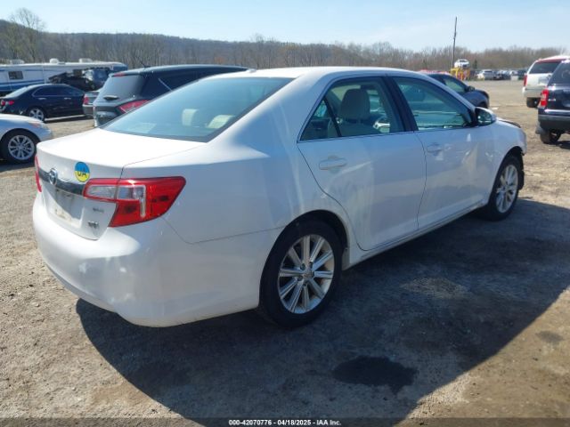 4T1BD1FK3EU098982 Toyota Camry Hybrid Xle