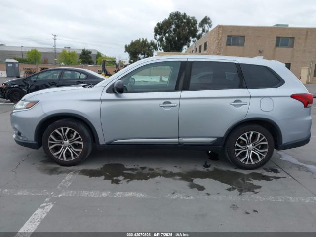 JA4AD2A38HZ044472 Mitsubishi Outlander Es