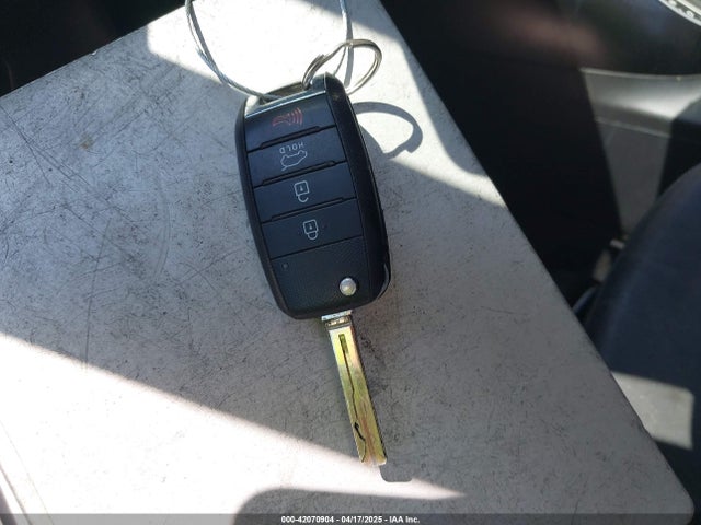 KNDJP3A57J7585714 KIA SOUL +