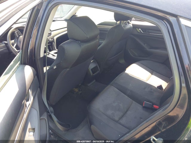 1HGCV1F16KA151136 Honda ACCORD LX