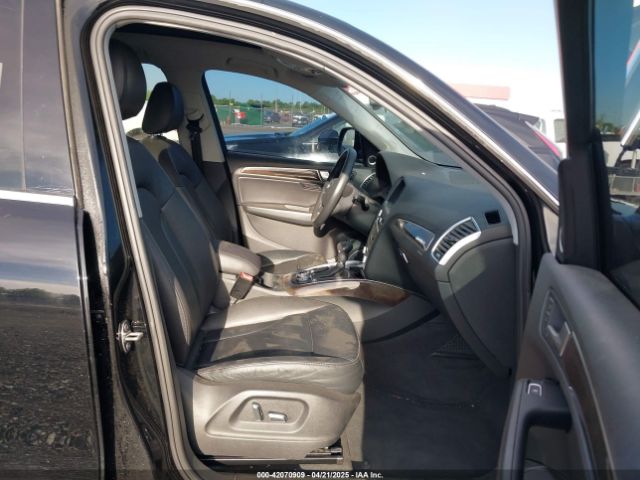 WA1LFAFP4EA099326 Audi Q5 2.0t Premium
