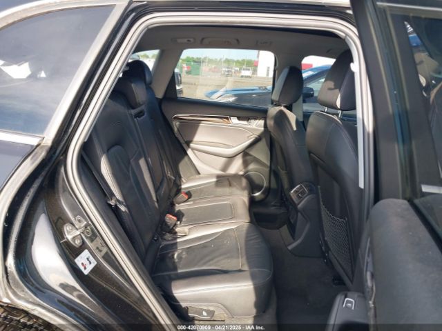 WA1LFAFP4EA099326 Audi Q5 2.0t Premium