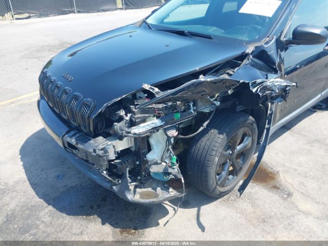 1C4PJLAB4HW514620 Jeep Cherokee Altitude Fwd
