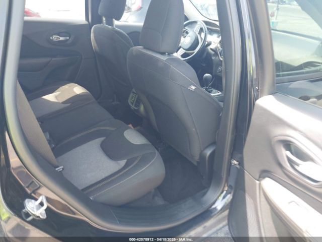 1C4PJLAB4HW514620 Jeep Cherokee Altitude Fwd