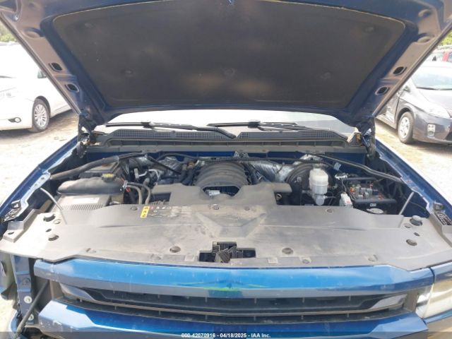 1GCVKREC9JZ123333 Chevrolet Silverado 1500 2lt
