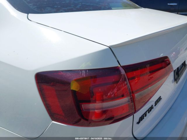 3VWL07AJ9GM227950 Volkswagen Jetta 1.8t Sel