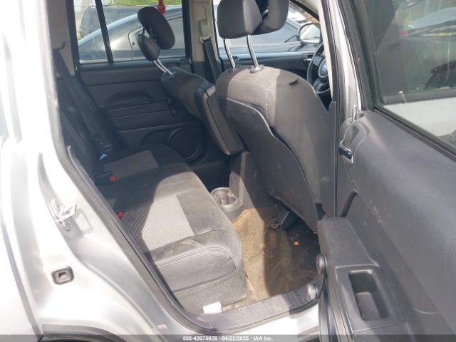 1C4NJDBB7ED629120 Jeep Compass Sport