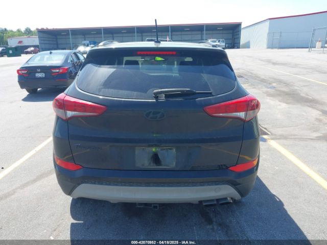 KM8J33A27HU566718 Hyundai Tucson Value
