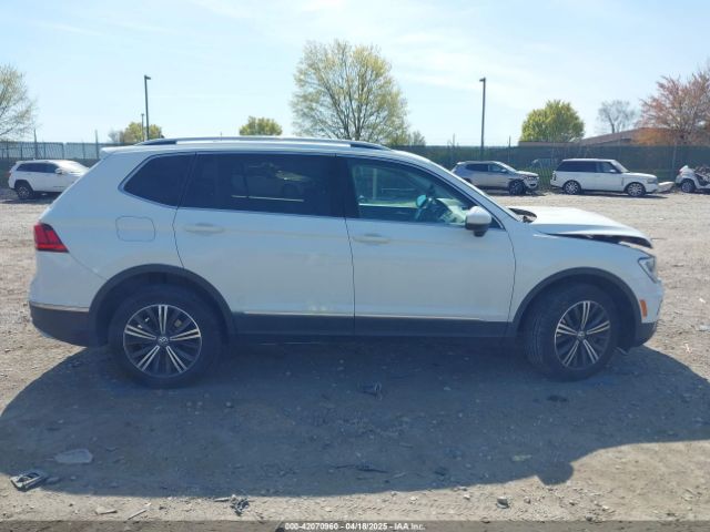 3VV2B7AXXJM017136 Volkswagen Tiguan 2.0t Se/2.0t Sel
