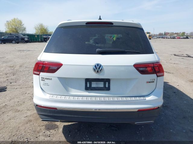 3VV2B7AXXJM017136 Volkswagen Tiguan 2.0t Se/2.0t Sel