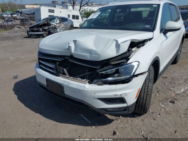 3VV2B7AXXJM017136 Volkswagen Tiguan 2.0t Se/2.0t Sel