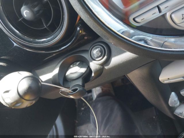 2010 MINI COOPER S WMWMF7C59ATZ72404 Photo 10