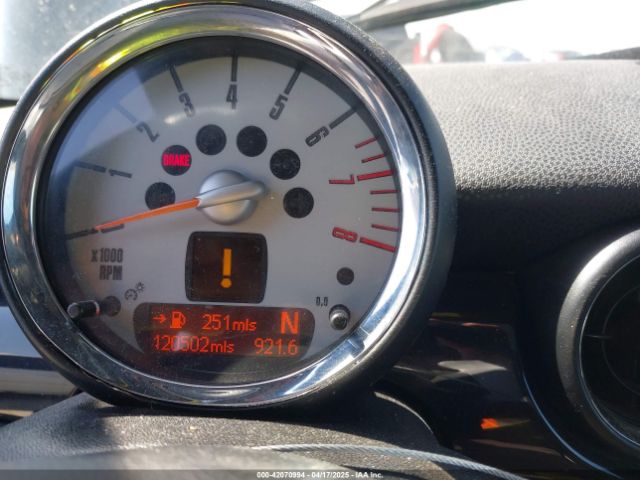 2010 MINI COOPER S WMWMF7C59ATZ72404 Photo 6
