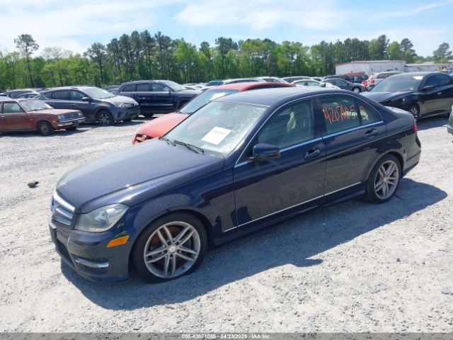 2013 MERCEDES-BENZ C 300 WDDGF8AB7DR278526 Photo 1