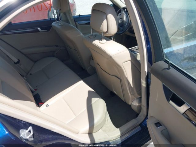 2013 MERCEDES-BENZ C 300 WDDGF8AB7DR278526 Photo 7