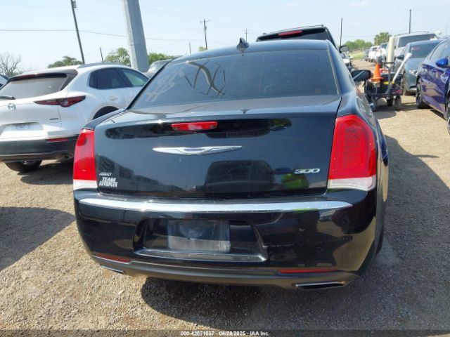 2C3CCARG0HH637444 Chrysler 300 Limited Awd
